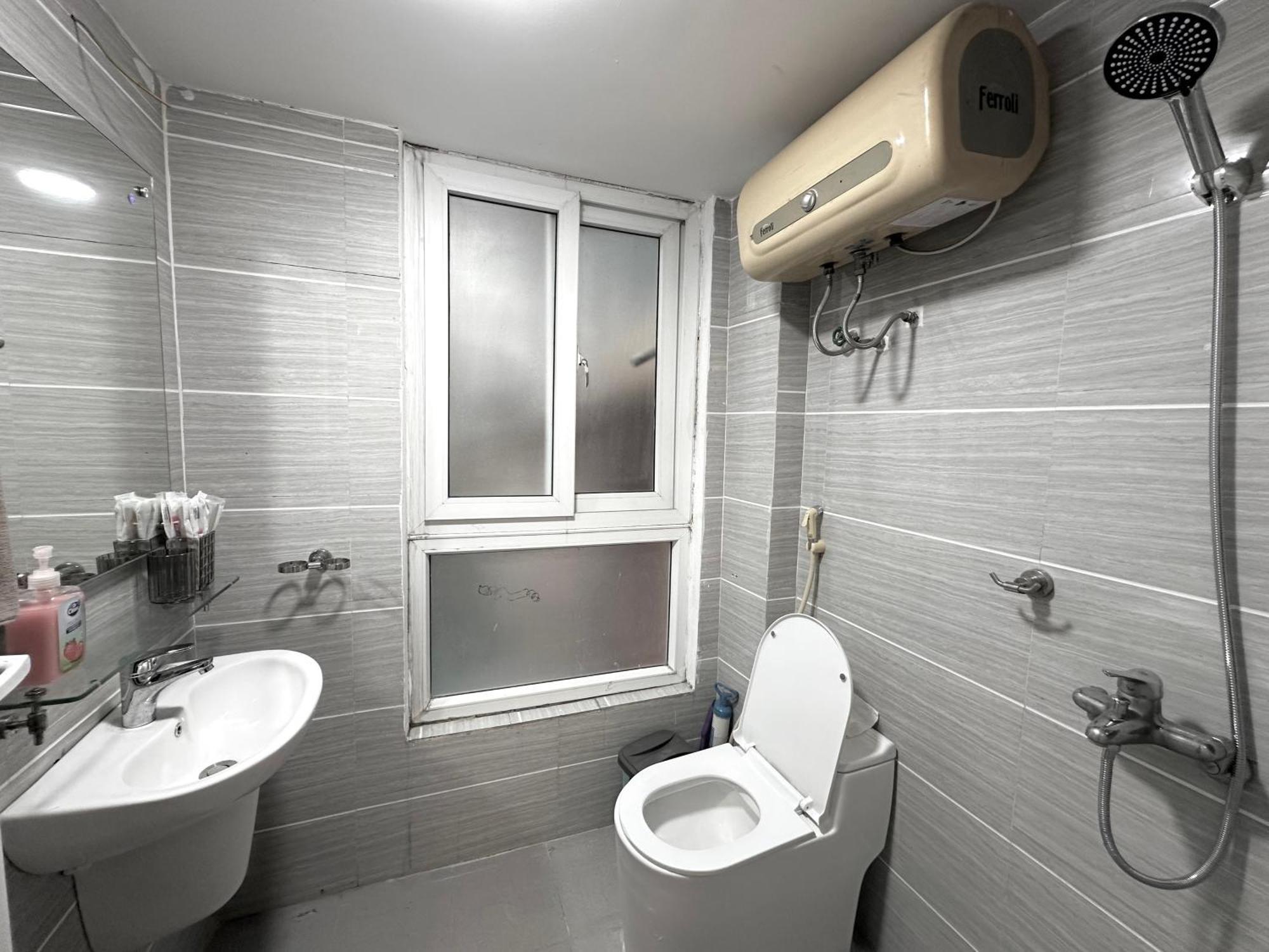 View Big Balcony 3br Apartment Hanoi